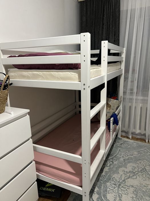 Продам двухярусную кровать