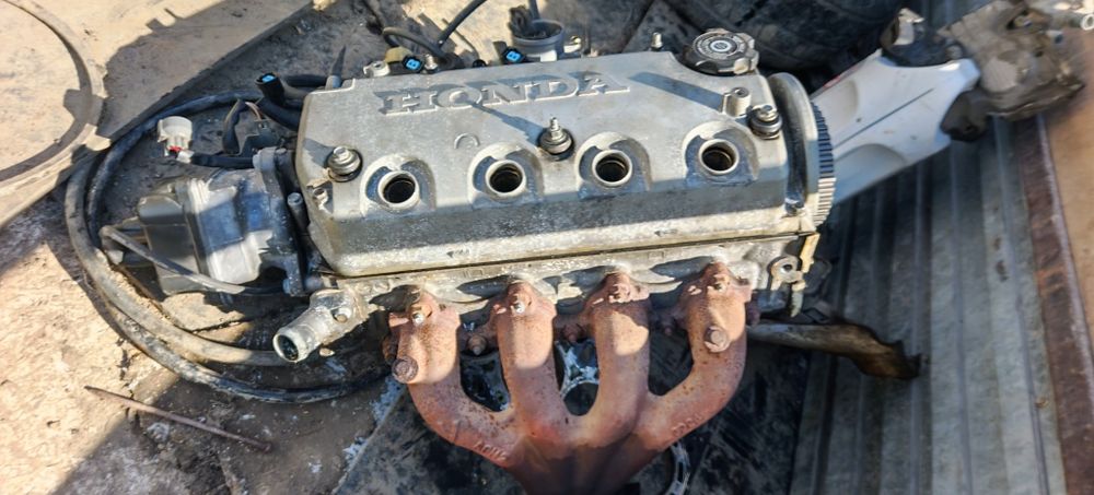 ГБЦ блока Honda HRV.