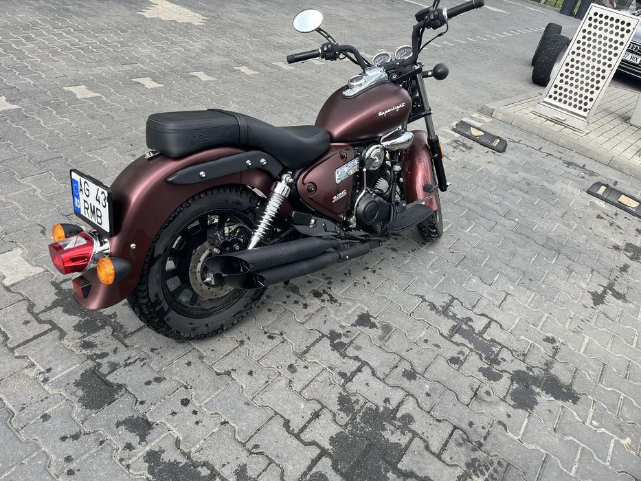 Motocicleta Keeway Superlight 125