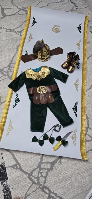 Тусаукесер, тай тай