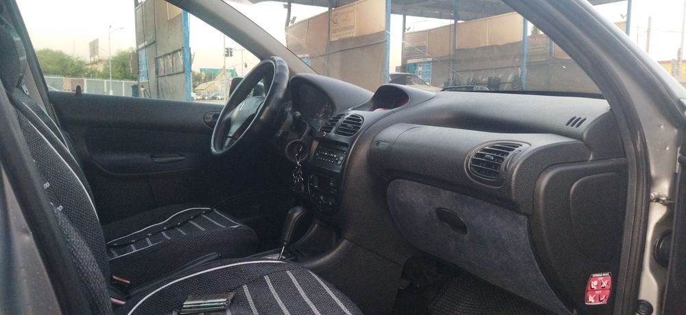 Продам Peugeot 206,АКПП.