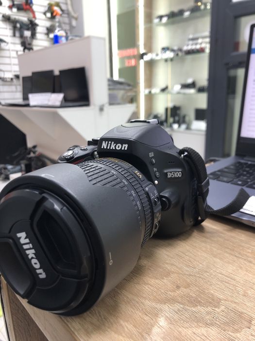 Nikon d5100 (p25)