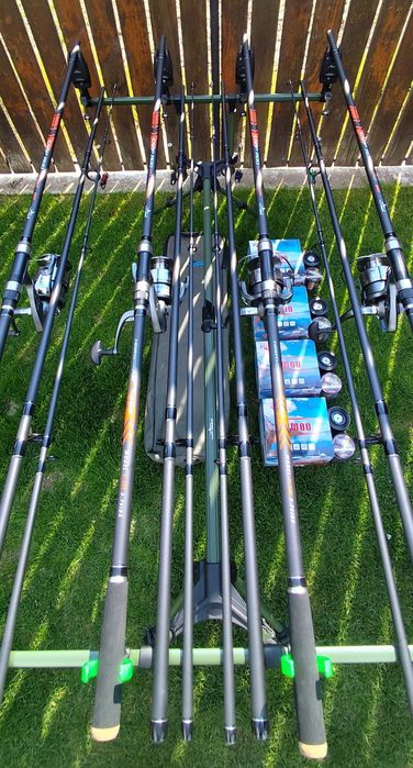 Set 4 Lansete 3,90 m,4 Mulinete 8000,Rod Pod,Senzori+Swingere+Fir