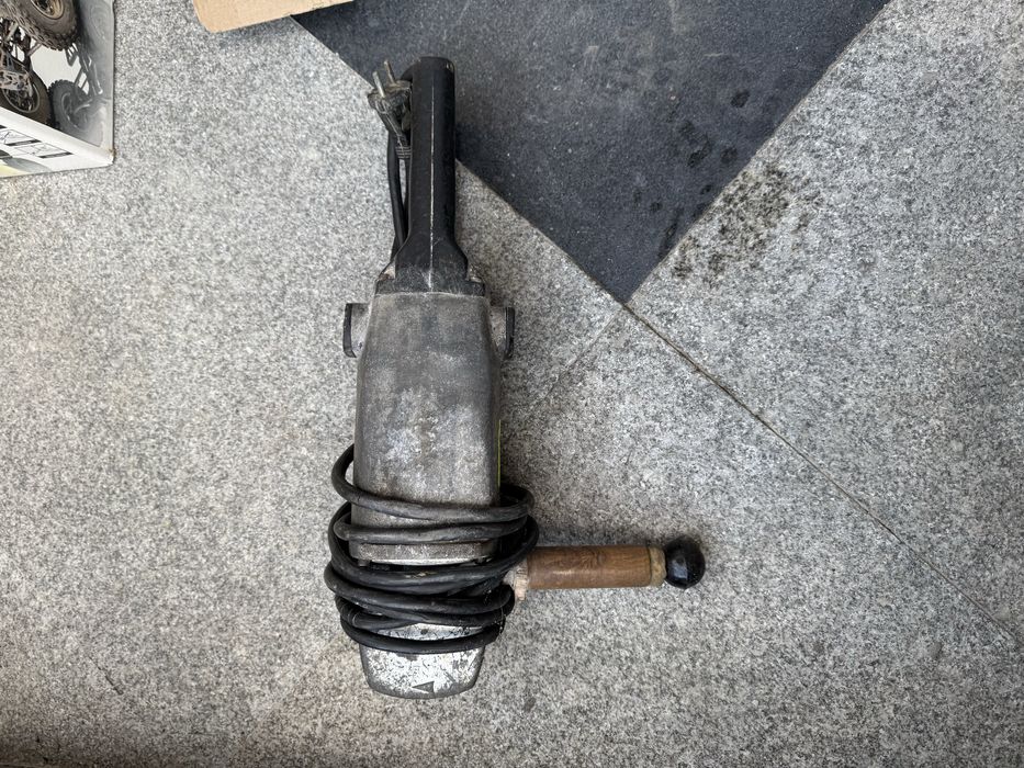 Ъглошлайф Макита