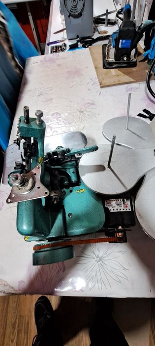 Оберлог швейные продам