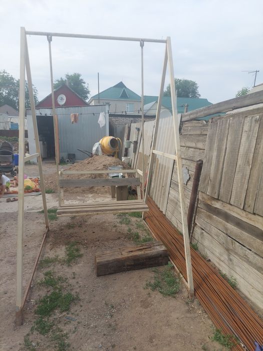 Качеля во двор ...