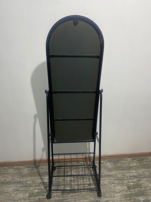 Продам зеркало напольное