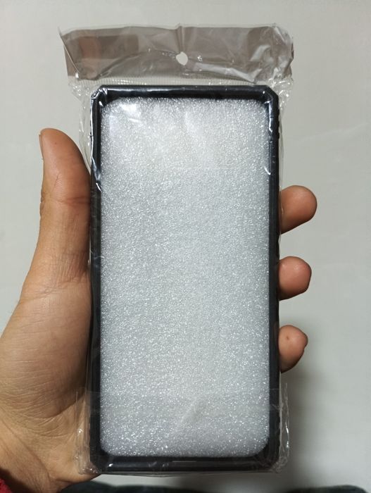 Ğilof Google Pixel 6 telefoni uchun