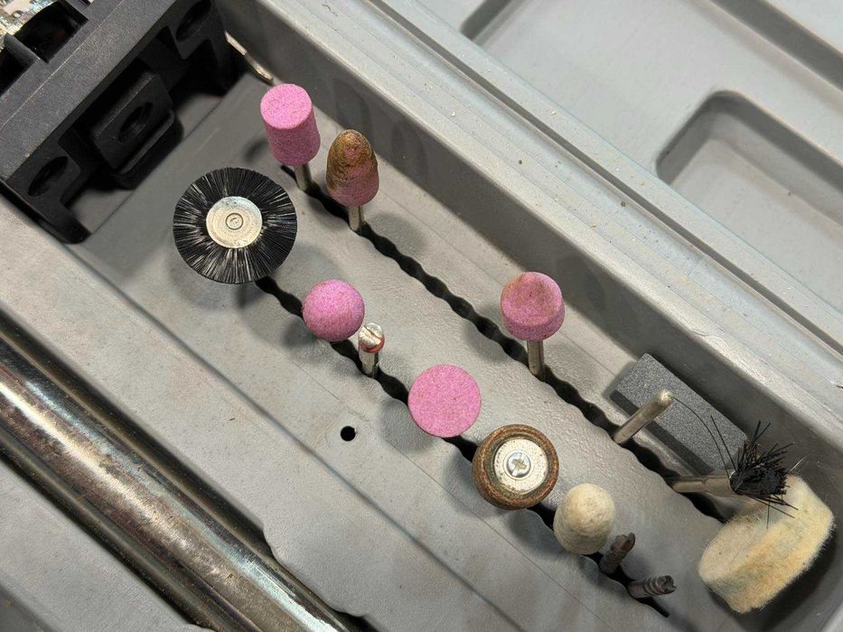 Ferm FCT-160F – Мултифункционален гравер / права шлайфмашина