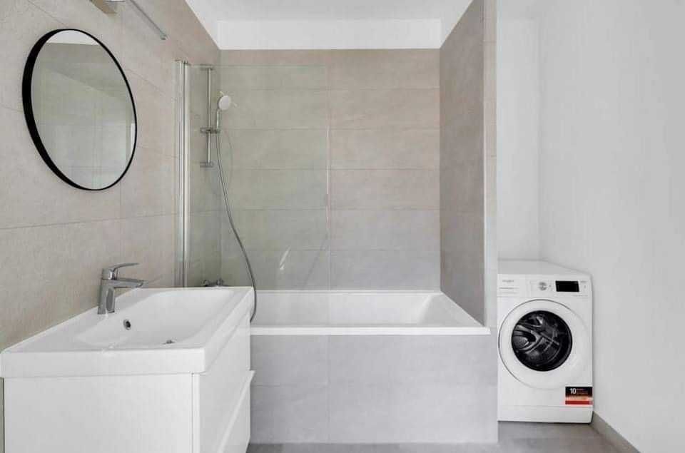 Тристаен апартамент в ж.к. Младост 3