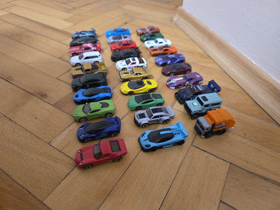 Колекция Hot Wheels колички