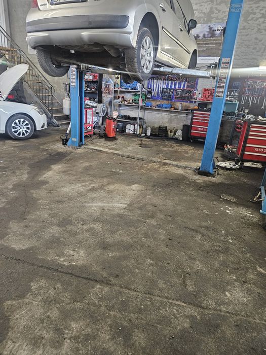 Afacere Service Auto dotat