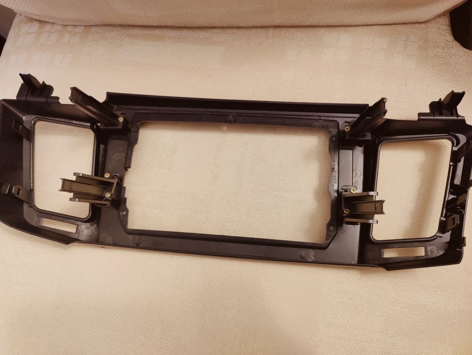 Рамка за мултимедия 10.1 инча Toyota RAV4