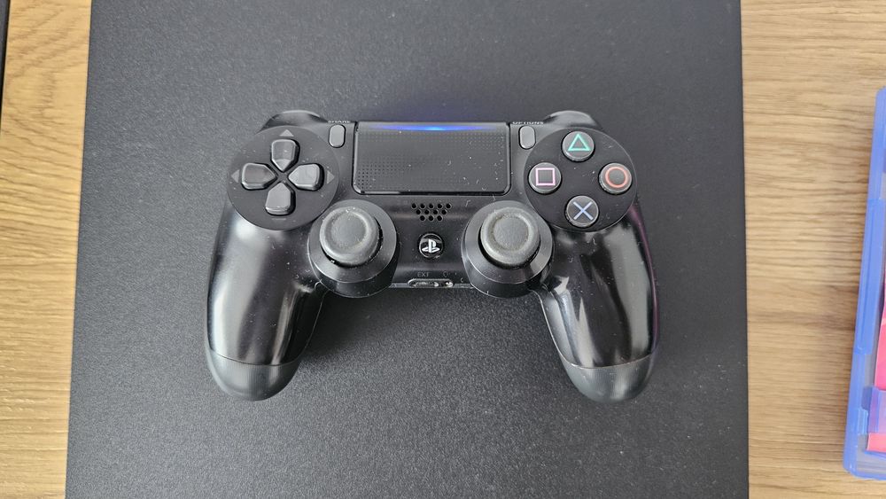 Playstation 4 slim 1TB