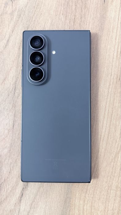 Продам Samsung Z FOLD 8 ULTRA