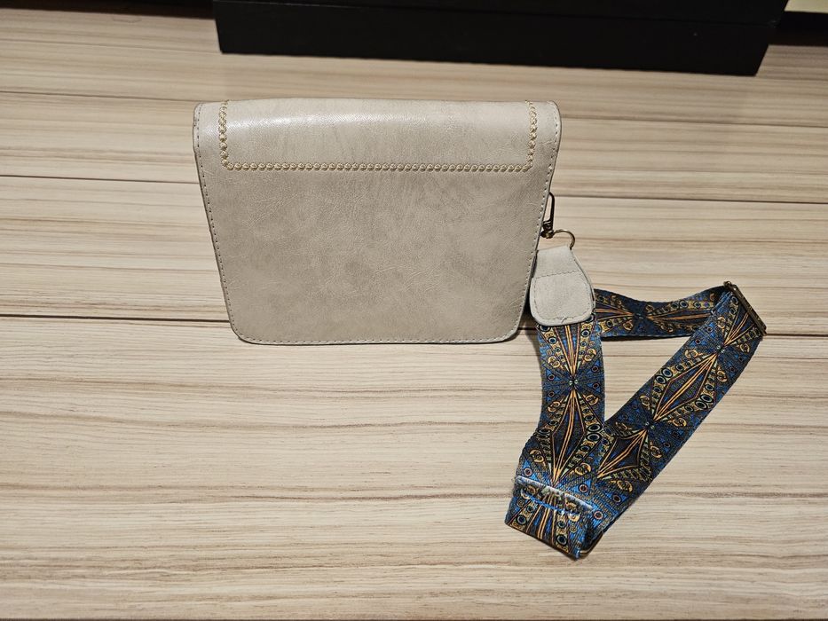 Комплект от две чанти за през рамо