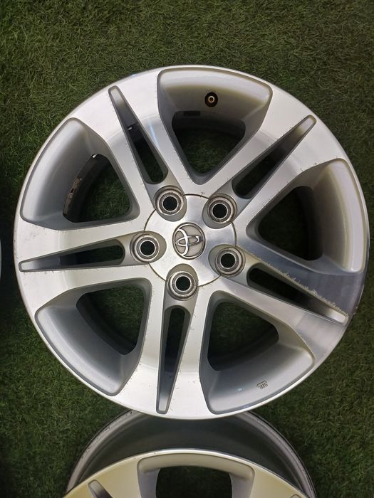 Диски R16 5x114.3 на Toyota и другие.