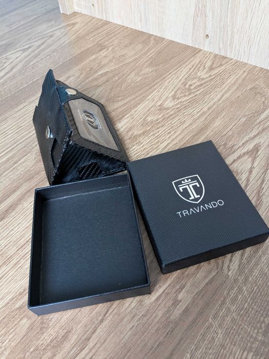 Portofel slim bărbătesc TRAVANDO design Carbon – Nou la cutie, RFID Blocking