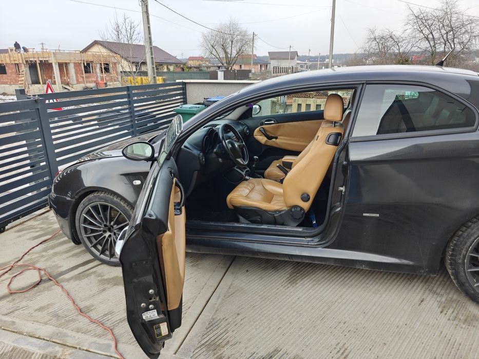 Alfa Romeo GT 2004 1.9 jtd