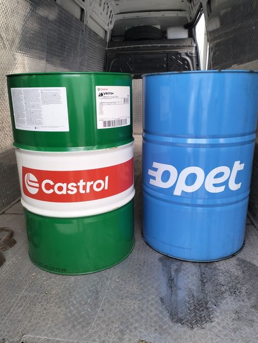Butoi tablă 200litri cu 2 bușoane ermetic