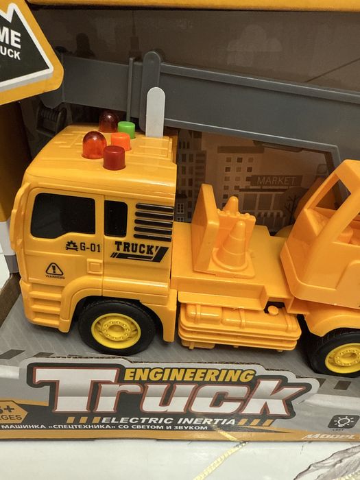 Продам эскалатор машину игрушка