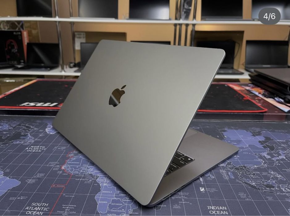 Apple Macbook Air 15 M2 8Gb/256G/193ц
