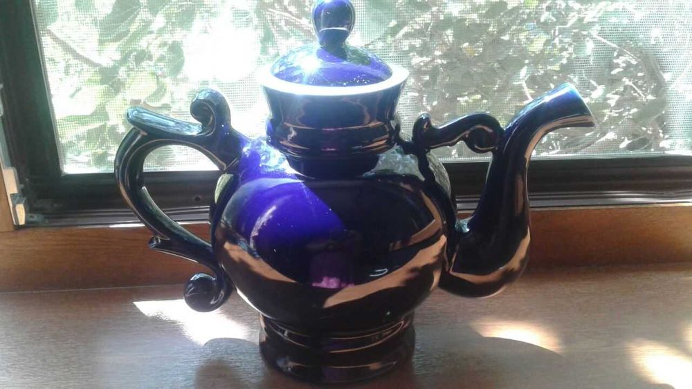 Чайник заварочный "Новгород". Кобальт, фарфор, золочение. СССР 1970