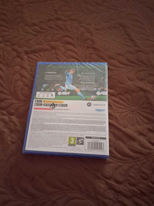 Joc Fc 24, sigilat combatibil pentru Playstation 5!