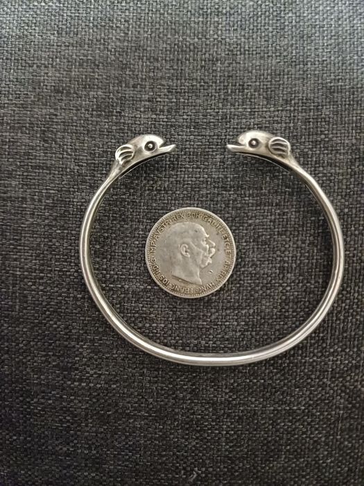 Vând moneda de arcint+bratara de arcint