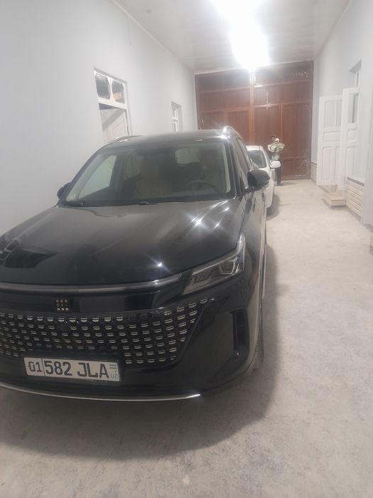 Fingon moshinasi sotiladi