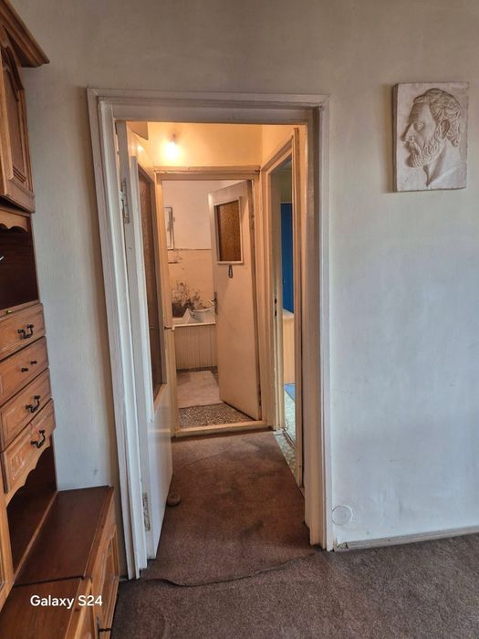 Apartament spatios 4 camere+parcare, Etaj 2, Alesd - 68990 €