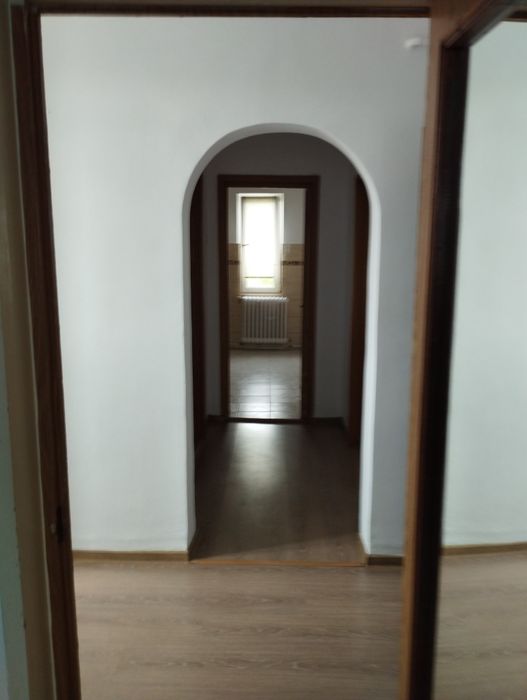 P.f  Vând apartament 2 camere, decomandat, 54 mq zona Frumoasa