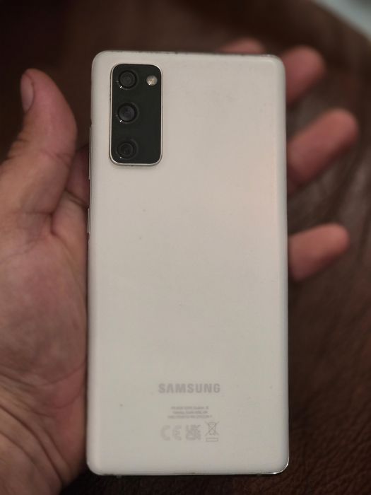 Samsung galaxy s20 fe 128gb