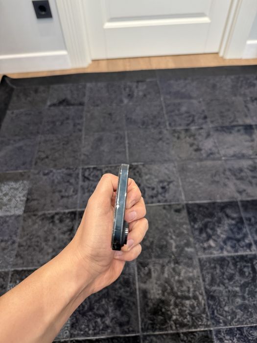 Iphone 16, 128gb 94% аккумулятор