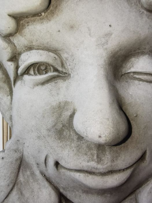 Антикварна фигура глава на фея елф подписана автентична масивна декор