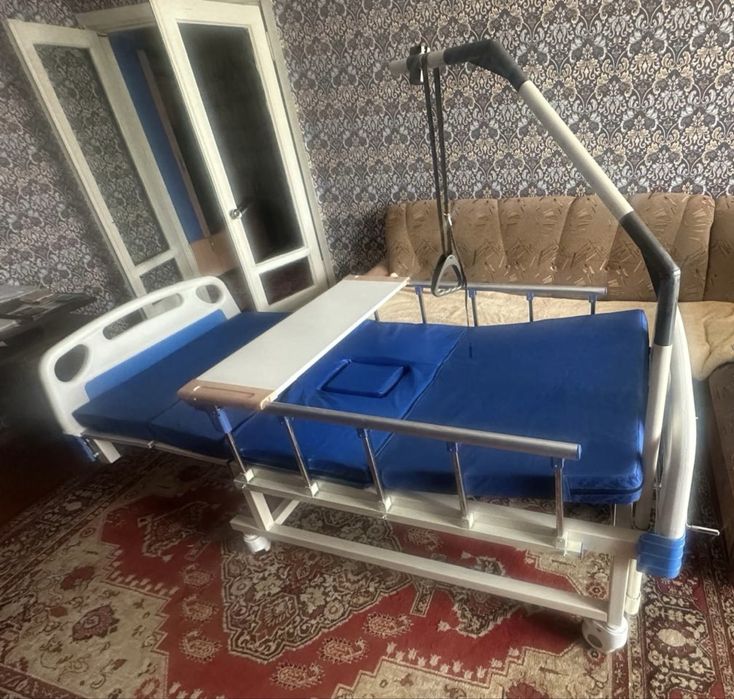 Кровать для лежачих больных