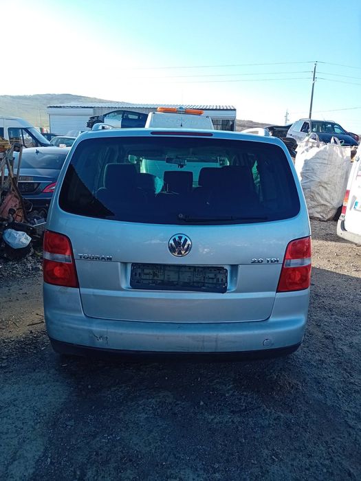 Volkswagen Touran 2006 година 2.0 TDI 140 к.с