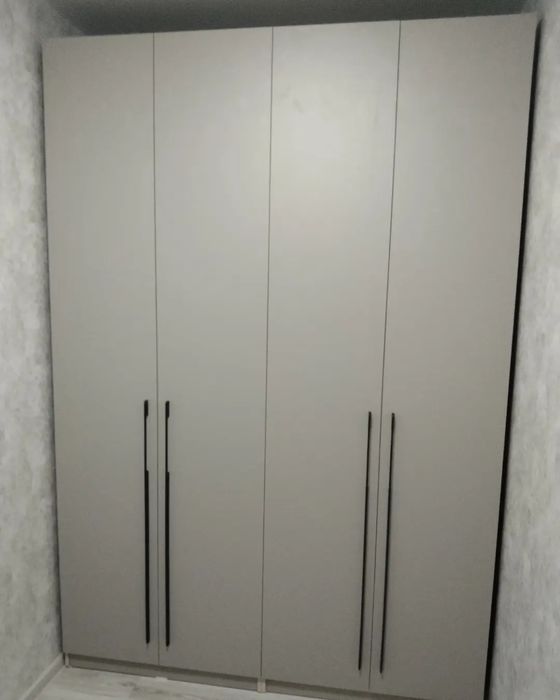 Новые шкафы. Не дорого.