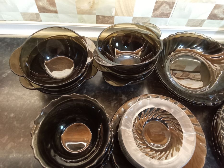 Срочно продам  стеклянные посуды