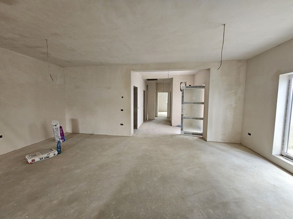 Casa duplex parter Giroc , 445mp teren fiecare jumătate , 114 mp utili