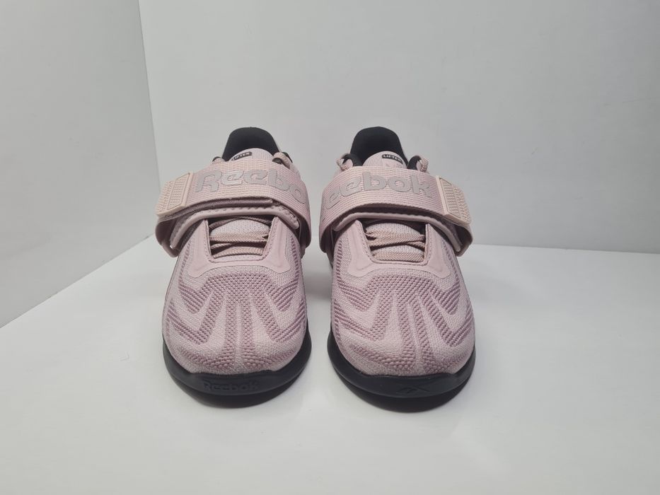 Щангети Reebok 

Чисто нови без кутия.

Размер 37.5 стелка 24 см.

Цен