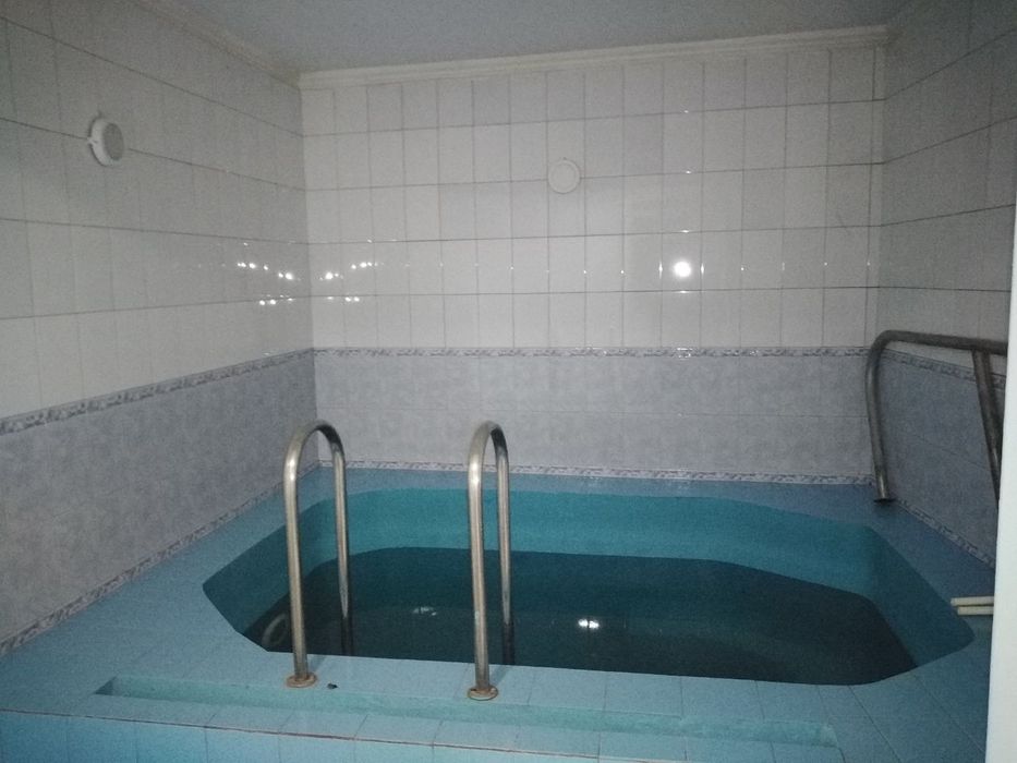 Uchaska sotiladi yaxwi mahaladan