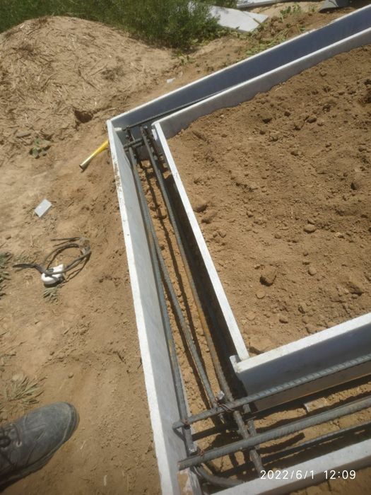 Памятники мемориальные