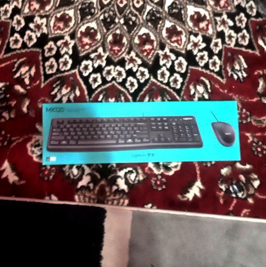 Продается мышка для компьютера с клавиатурой оргинал