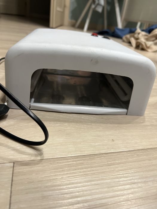 Лампа для сушки гель лака