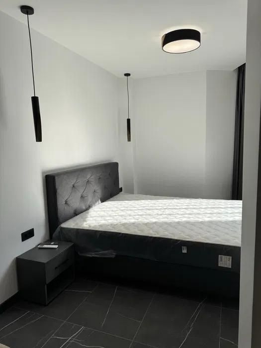 Двустаен апартамент, под наем, кв. Колхозен пазар