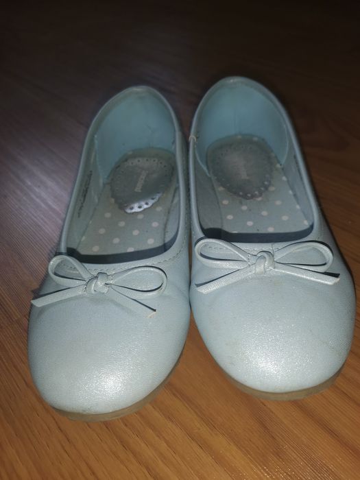 Пантофки/ обувки и Сандали за момиче