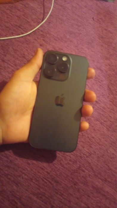 Vand iphone 16 pro impecabil