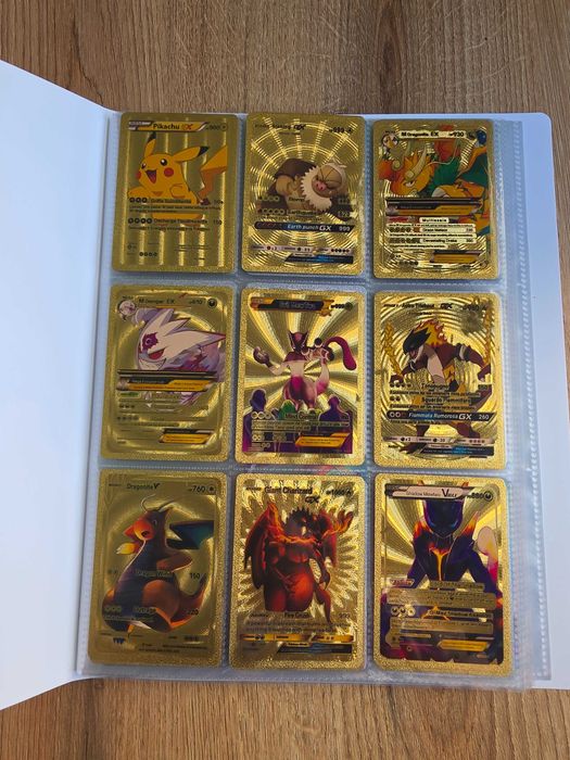 Голяма колекция Pokemon карти с албум за тях