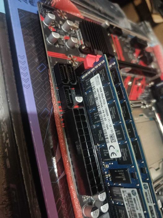 Kit PC Intel 12Core/24Threads 2.4-3.1Ghz 35Mb Cache,  NOU TOP